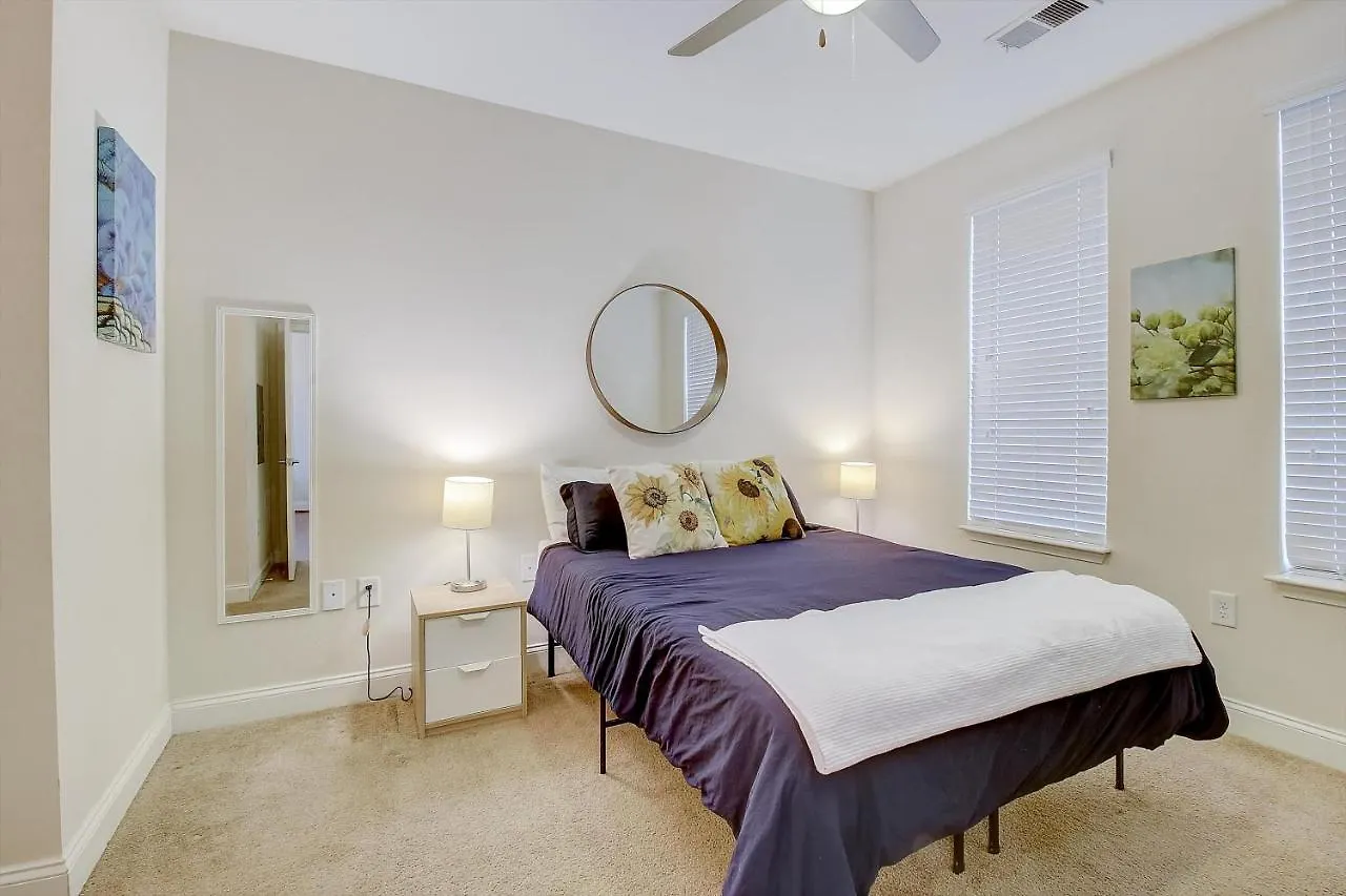 Frontdesk Plaza Midwood Apts Charlotte, Nc Apartment 0*, Charlotte