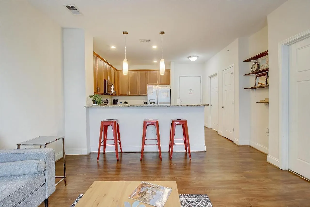 Frontdesk Plaza Midwood Apts Charlotte, Nc Apartment