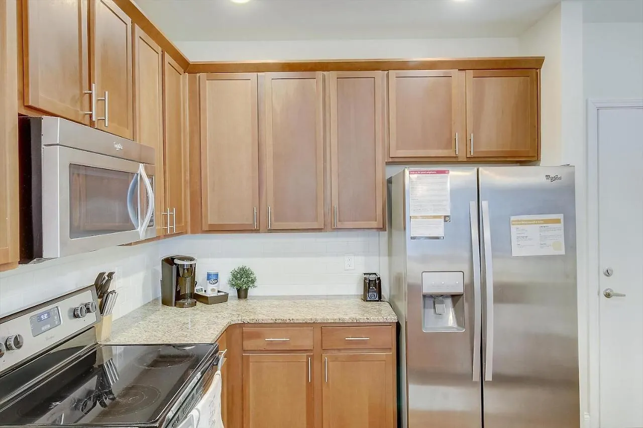Frontdesk Plaza Midwood Apts Charlotte, Nc Apartment  Charlotte